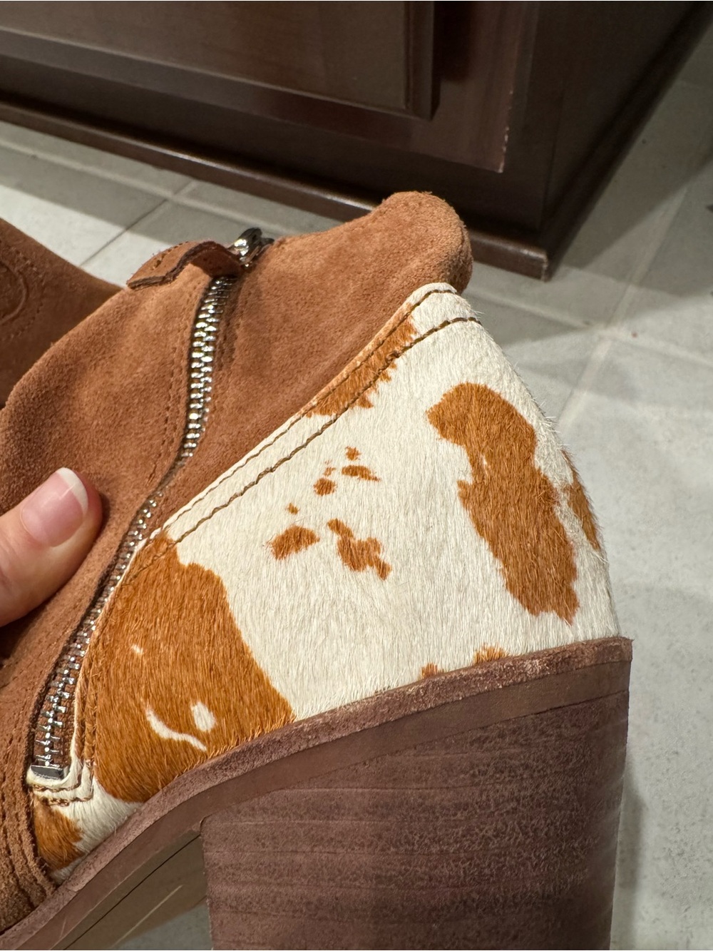 SOLD Dolce Vita Brown Suede Pointed Ankle Booties with Patterned Panel Sz 8.5 - Picture 7 of 11